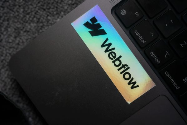 Astuces pour améliorer la maintenance Webflow et booster la performance